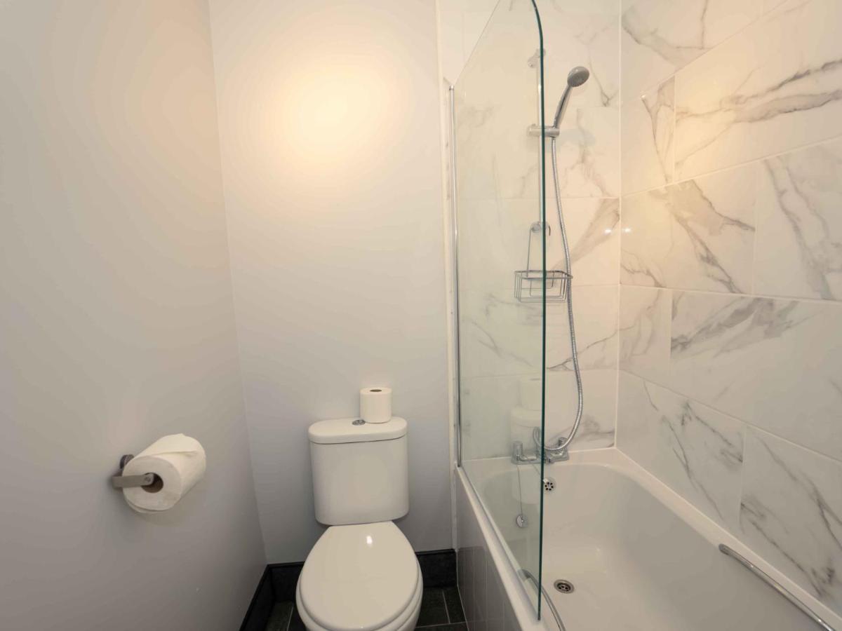 Pass The Keys Newly Renovated 2 Bedroom Apartment And Free Parking 斯卡伯勒 外观 照片